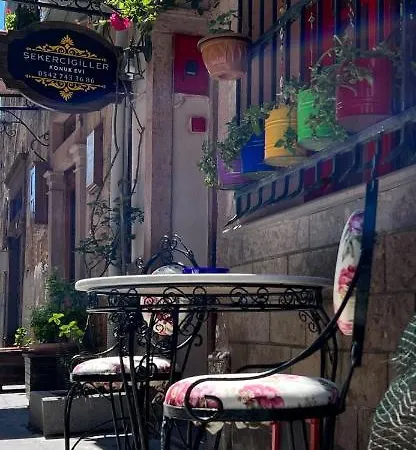 Sekercigiller Grup Konuk Evi * Ayvalı