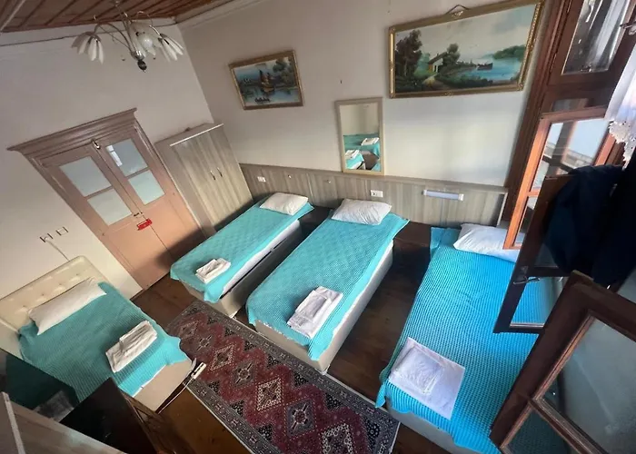 Sekercigiller Grup Konuk Evi * Ayvalı