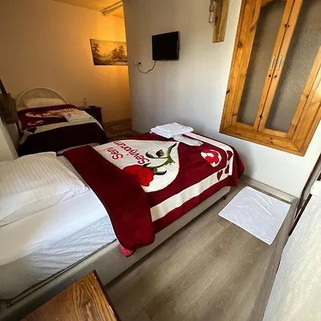 Sekercigiller Grup Konuk Evi Ayvalı