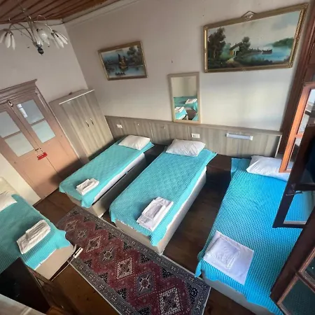 Sekercigiller Grup Konuk Evi * Ayvalı